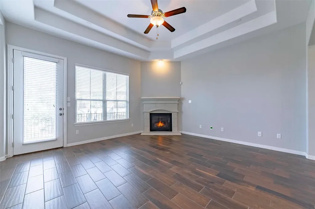 206 Cartwheel Bend Austin TX 78738