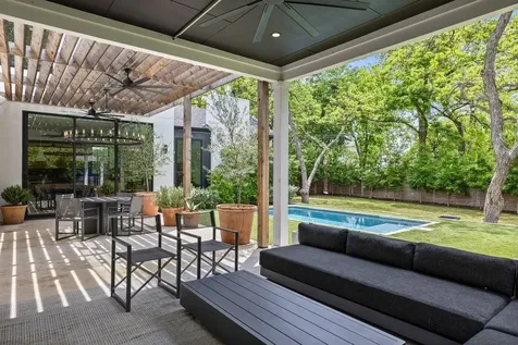 907 Karen Avenue Austin TX 78757