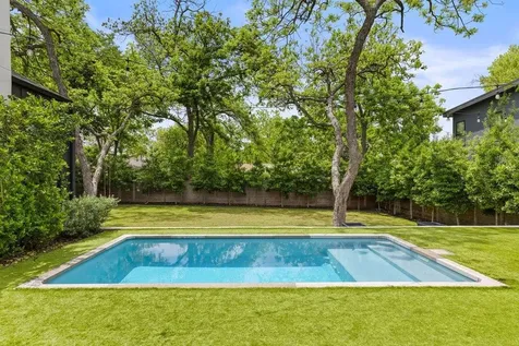 907 Karen Avenue Austin TX 78757