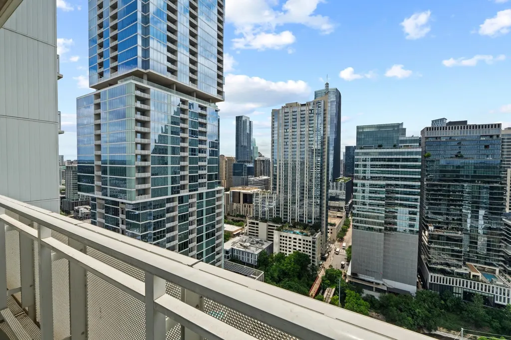 222 West Avenue Austin TX 78701
