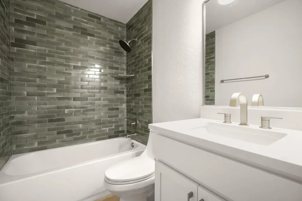 8802 Ampezo Trail Austin TX 78749