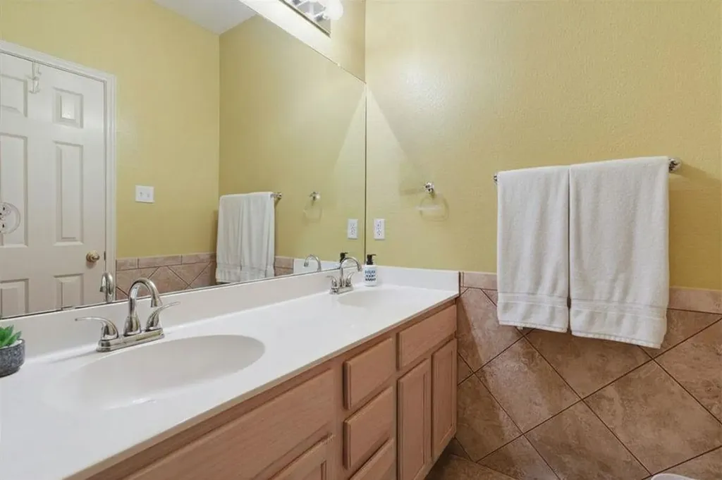 1424 Marsh Harbour Drive Round Rock TX 78664