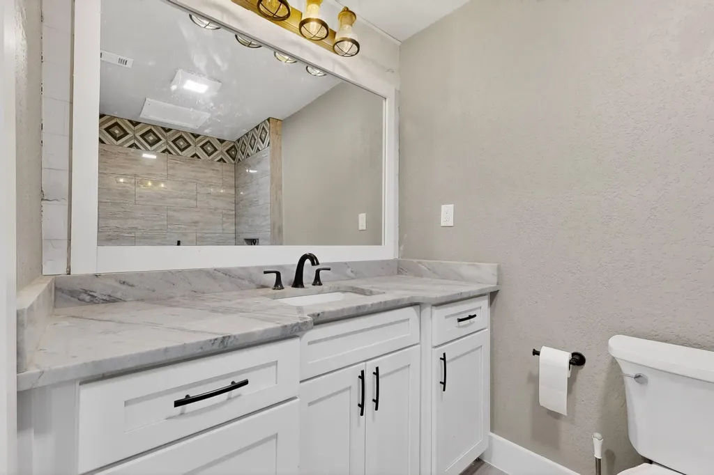 1070 Timberlane Drive Canyon Lake TX 78133