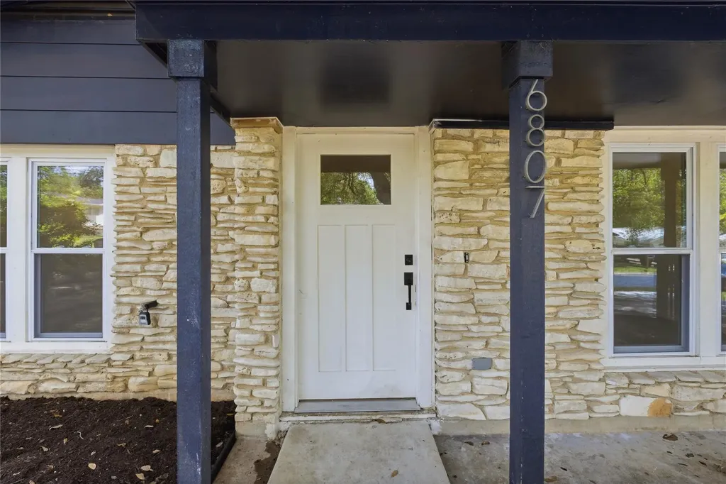 6807 La Salle Drive Austin TX 78723