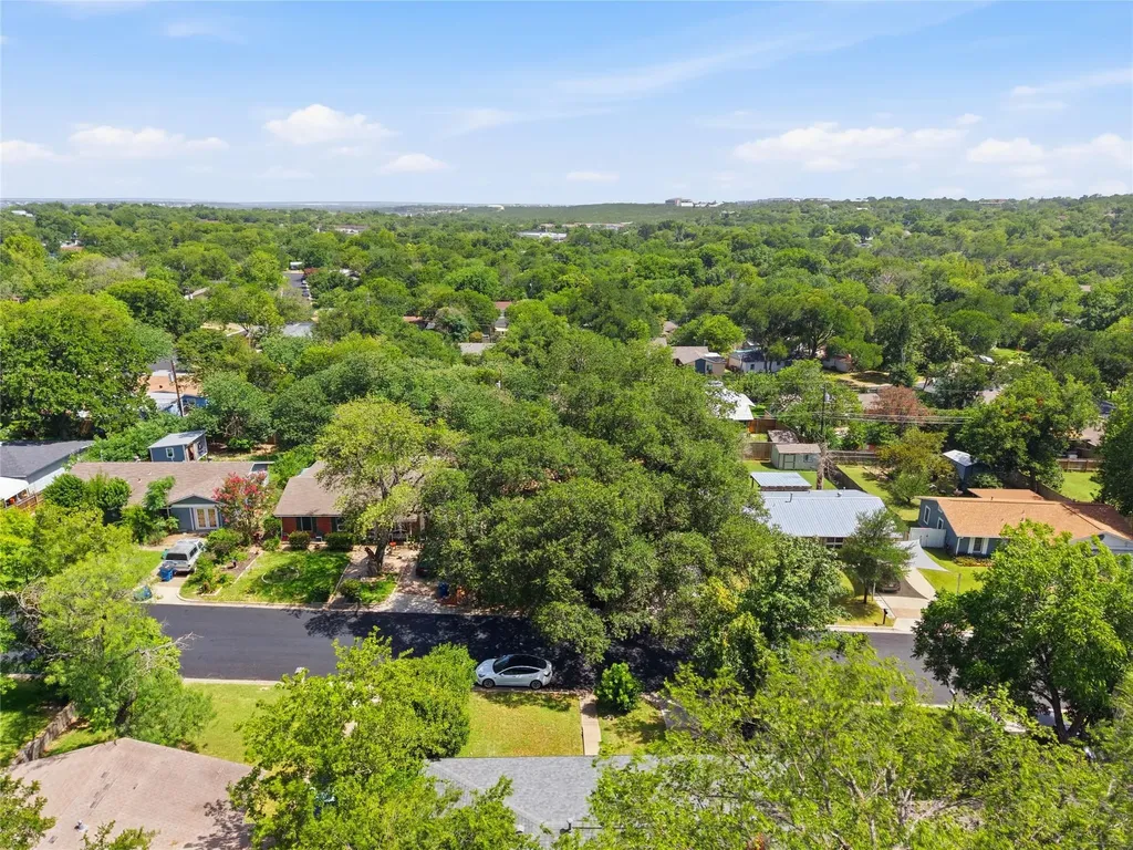 6807 La Salle Drive Austin TX 78723