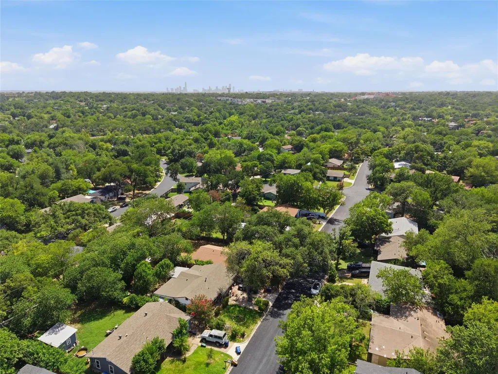 6807 La Salle Drive Austin TX 78723