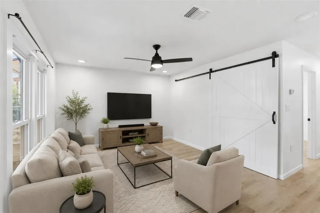 6807 La Salle Drive Austin TX 78723
