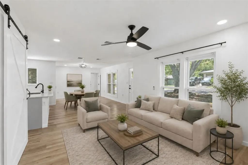 6807 La Salle Drive Austin TX 78723