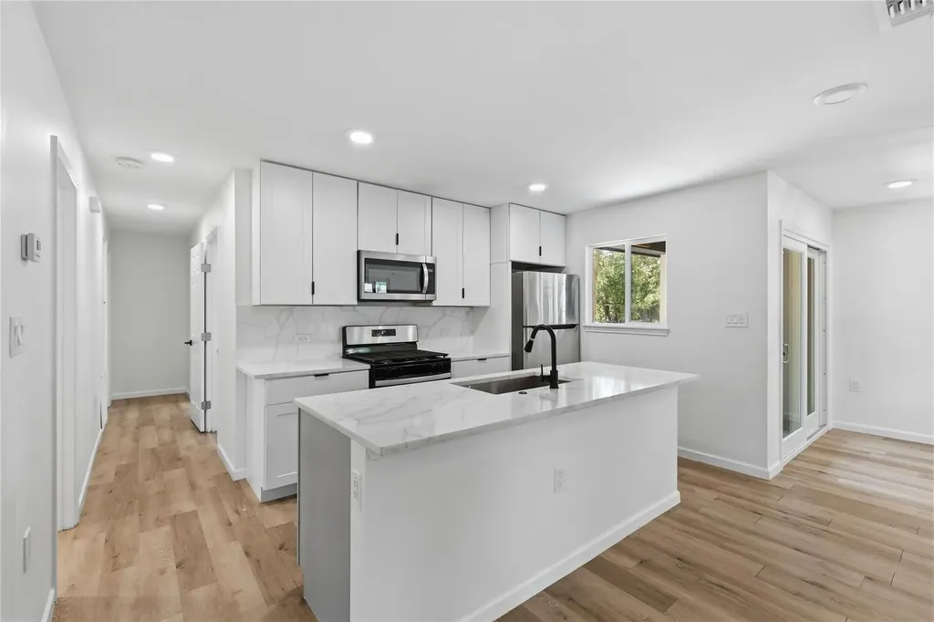 6807 La Salle Drive Austin TX 78723