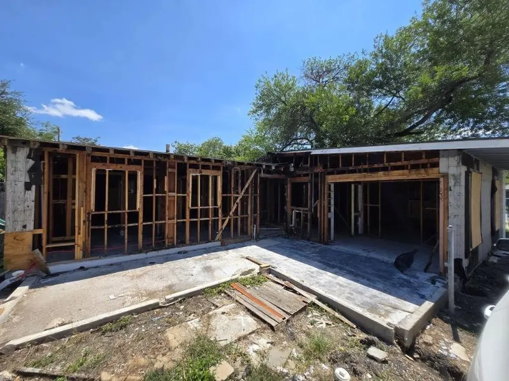 2427 Clara Lane San Antonio TX 78213