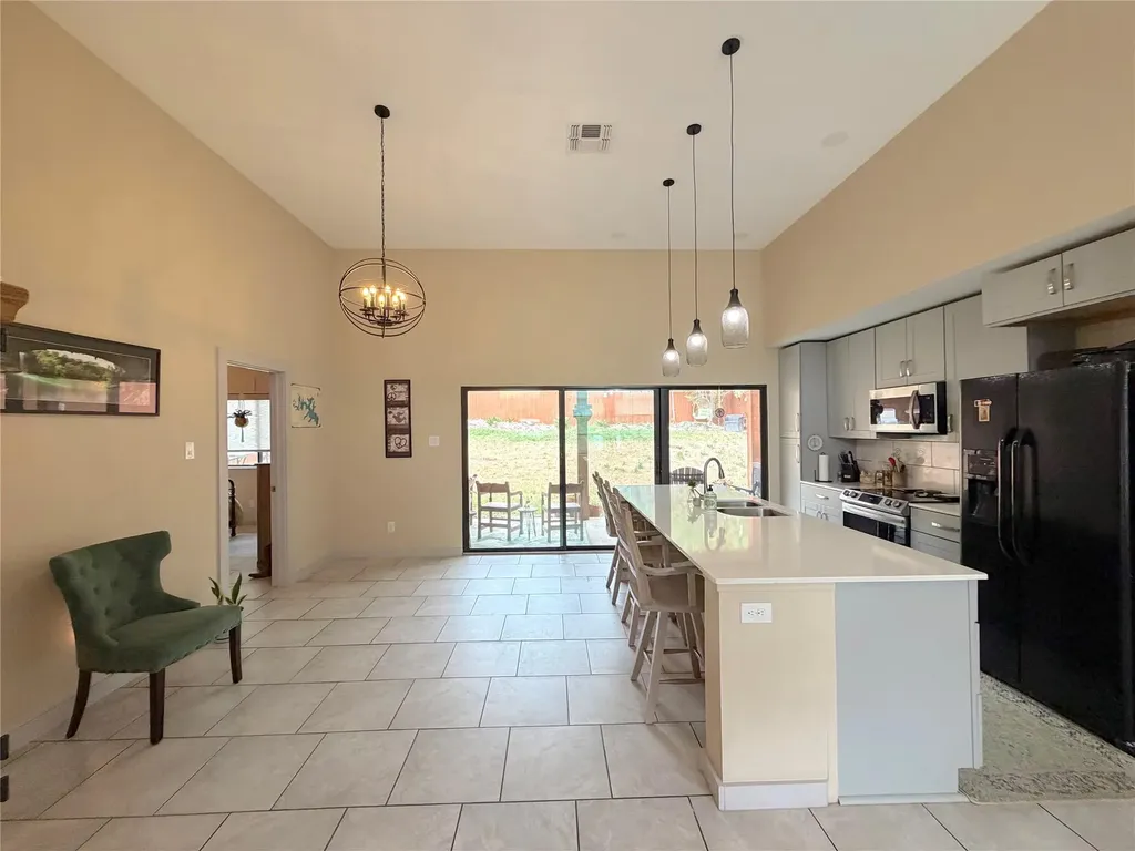 1151 Eastview Drive Canyon Lake TX 78133