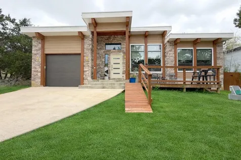1151 Eastview Drive Canyon Lake TX 78133