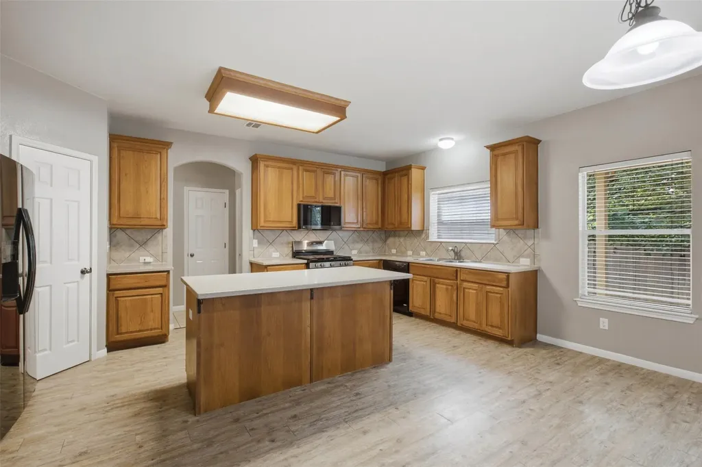 2302 Brookhollow Terrace Georgetown TX 78626