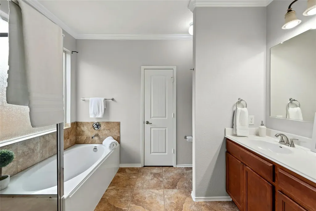 5929 Abby Ann Lane Austin TX 78747