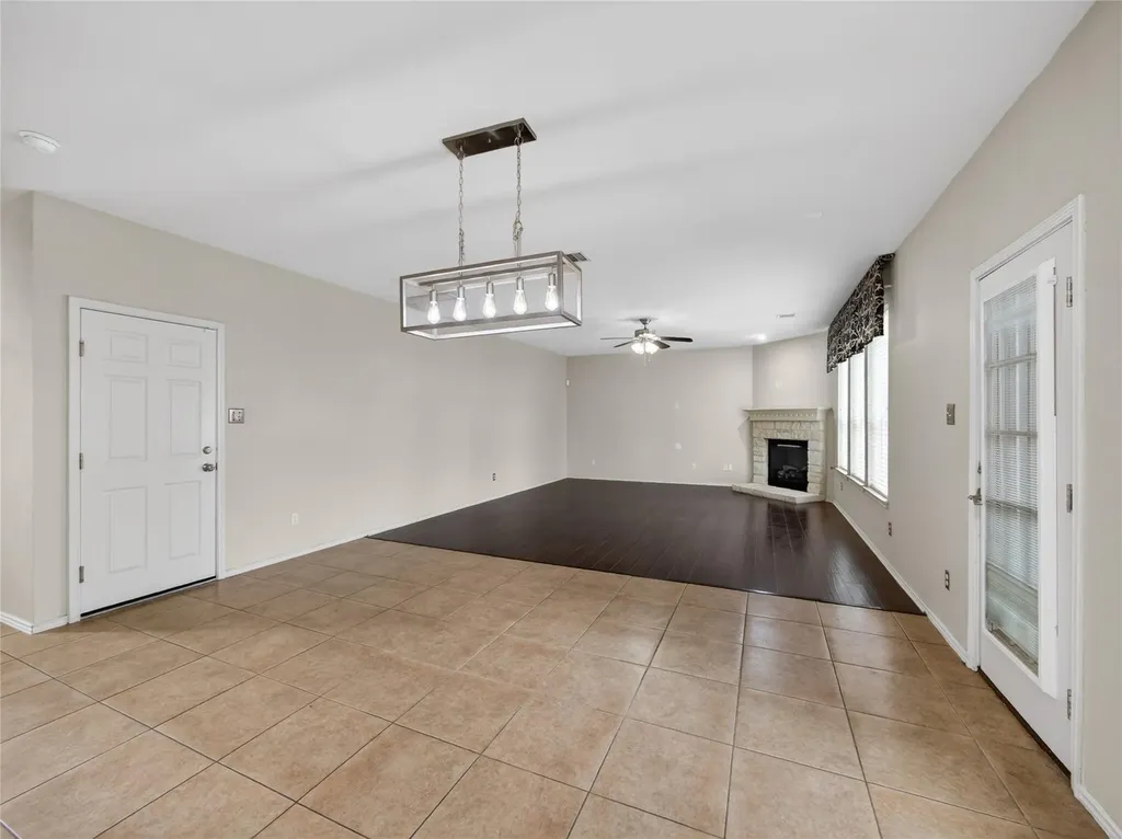 125 Hometown Parkway Kyle TX 78640