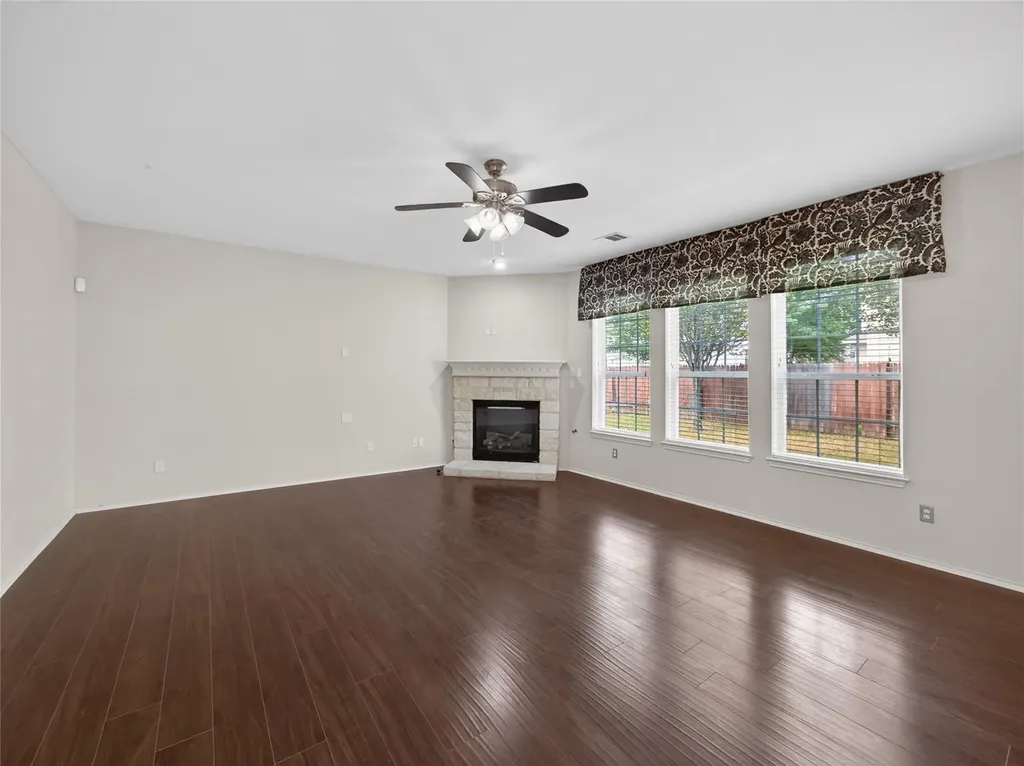 125 Hometown Parkway Kyle TX 78640