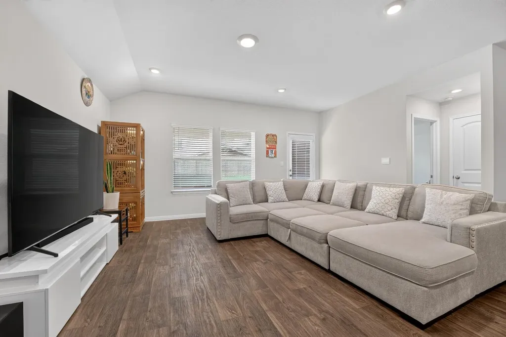 20804 Alcala Terrance Manor TX 78653