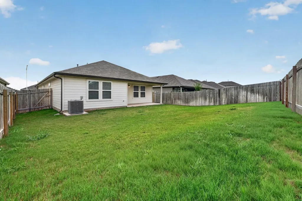 20804 Alcala Terrance Manor TX 78653