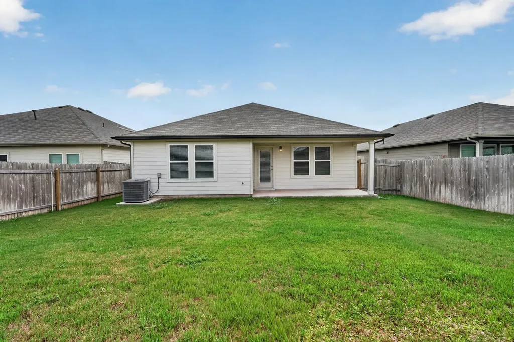 20804 Alcala Terrance Manor TX 78653