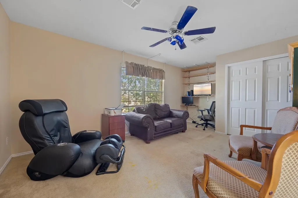17813 Floribundas Lane Elgin TX 78621