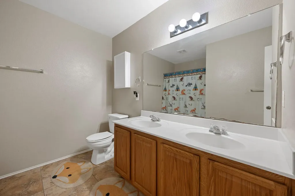 17813 Floribundas Lane Elgin TX 78621