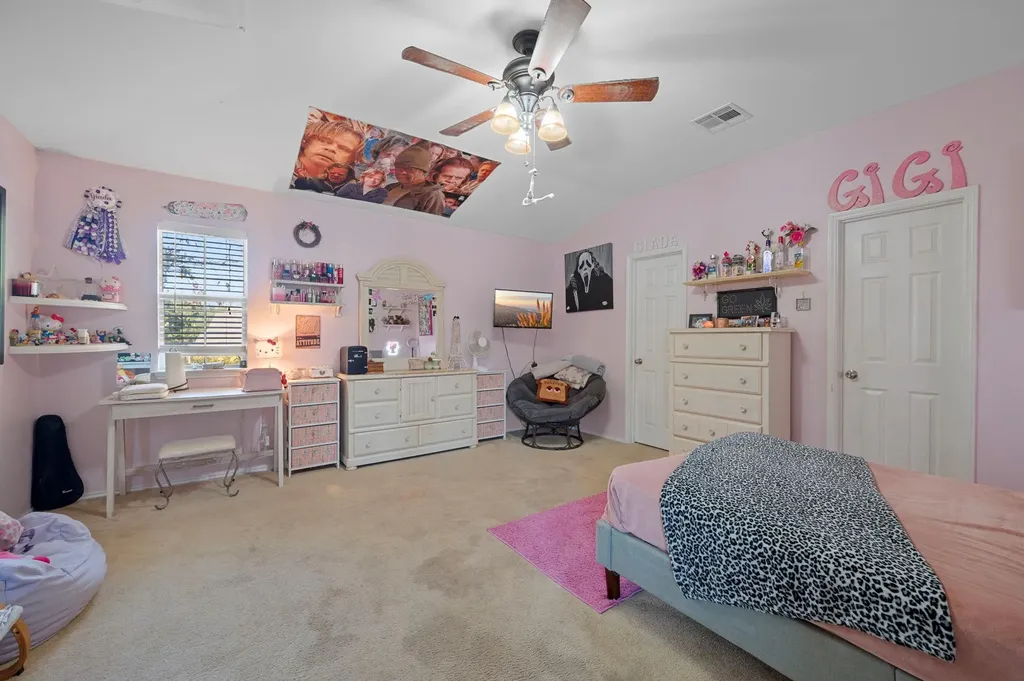 17813 Floribundas Lane Elgin TX 78621