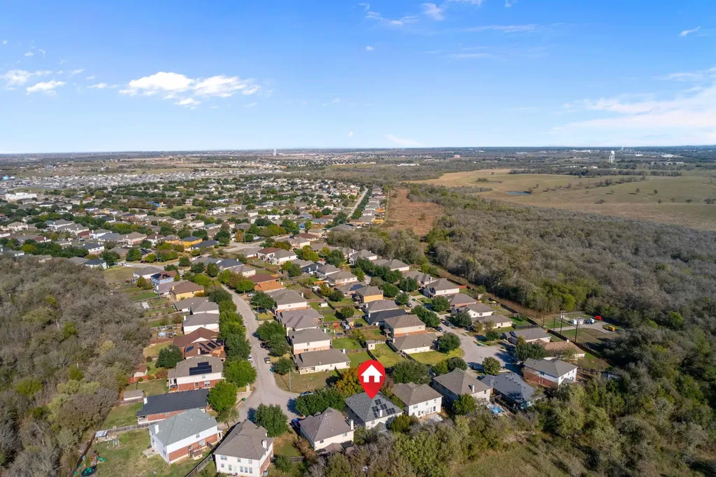 17813 Floribundas Lane Elgin TX 78621