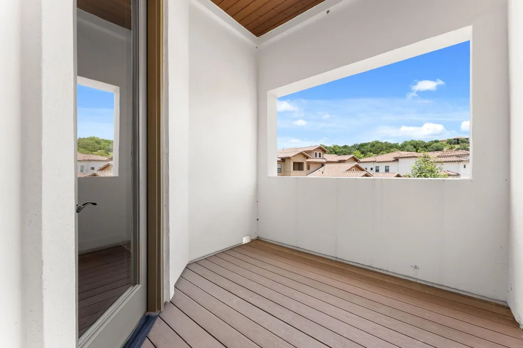300 Marina View Court Austin TX 78734