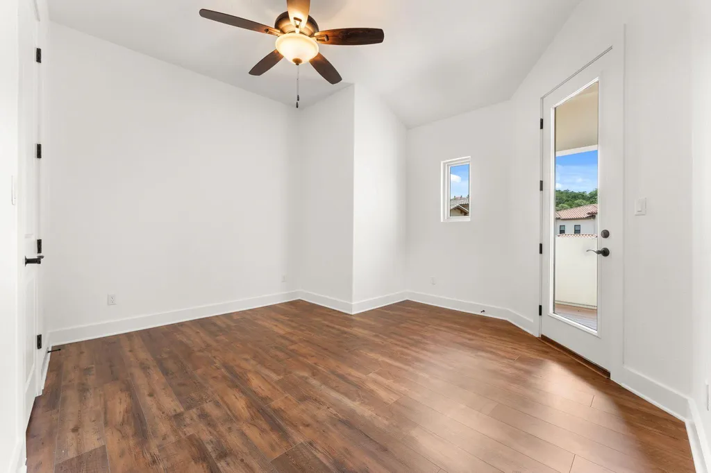 300 Marina View Court Austin TX 78734