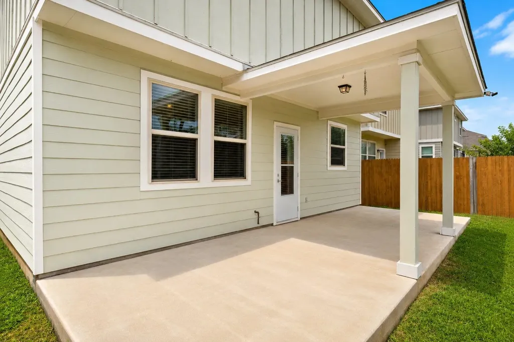 366 Eagle Brook Lane Buda TX 78610