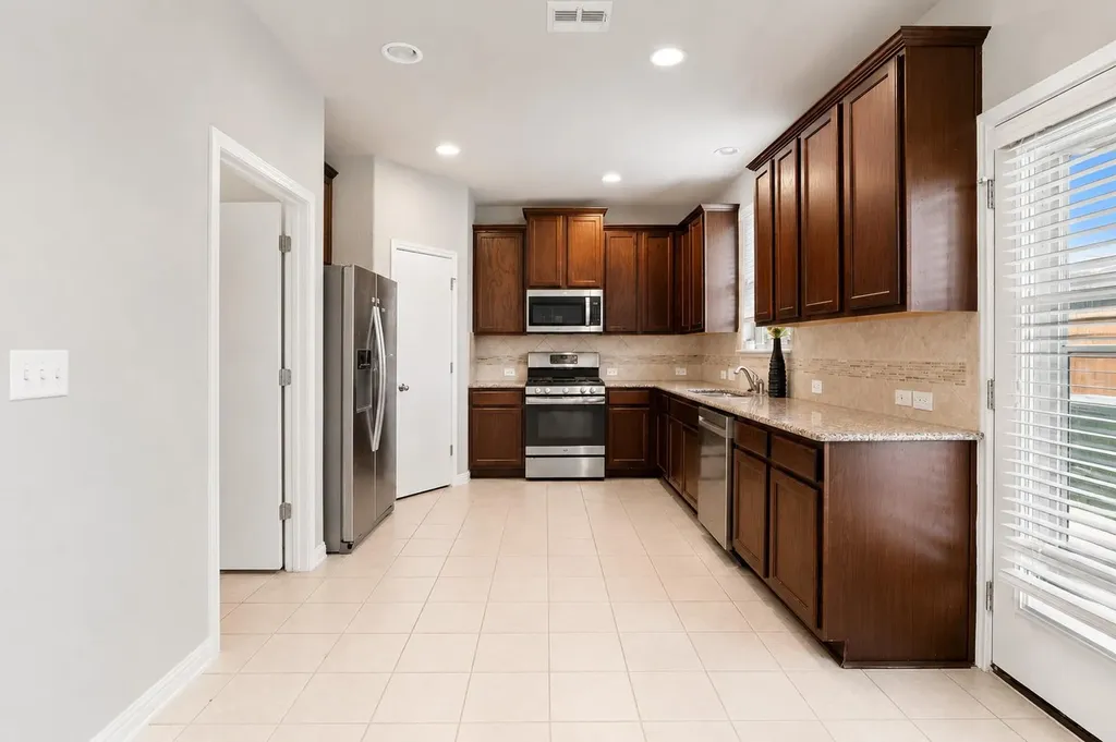 366 Eagle Brook Lane Buda TX 78610
