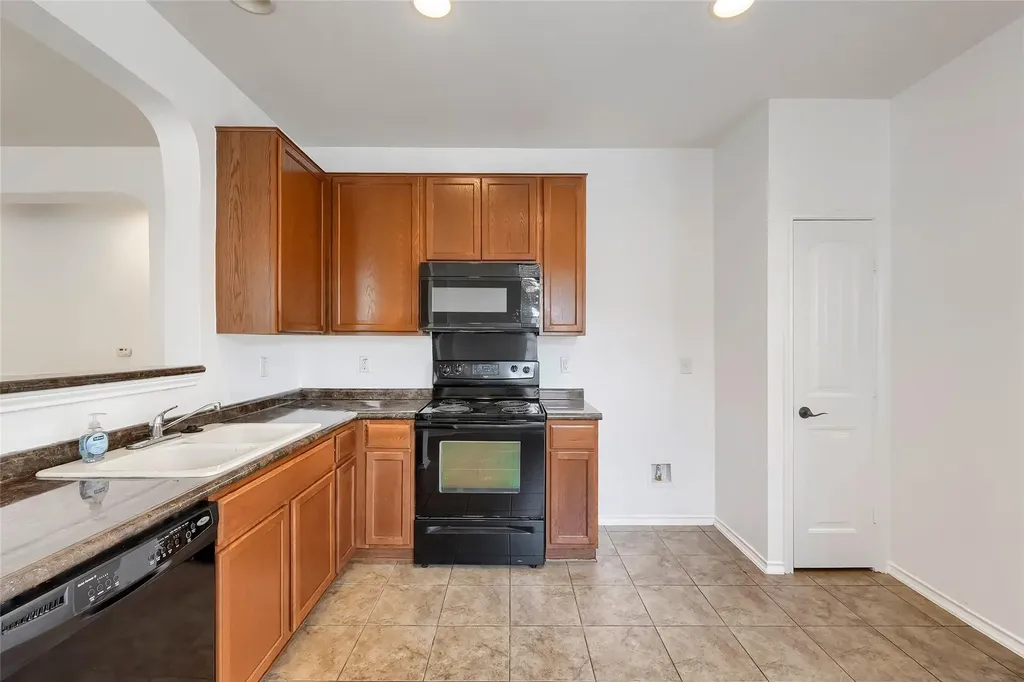 8921 Stambourne Street Austin TX 78747