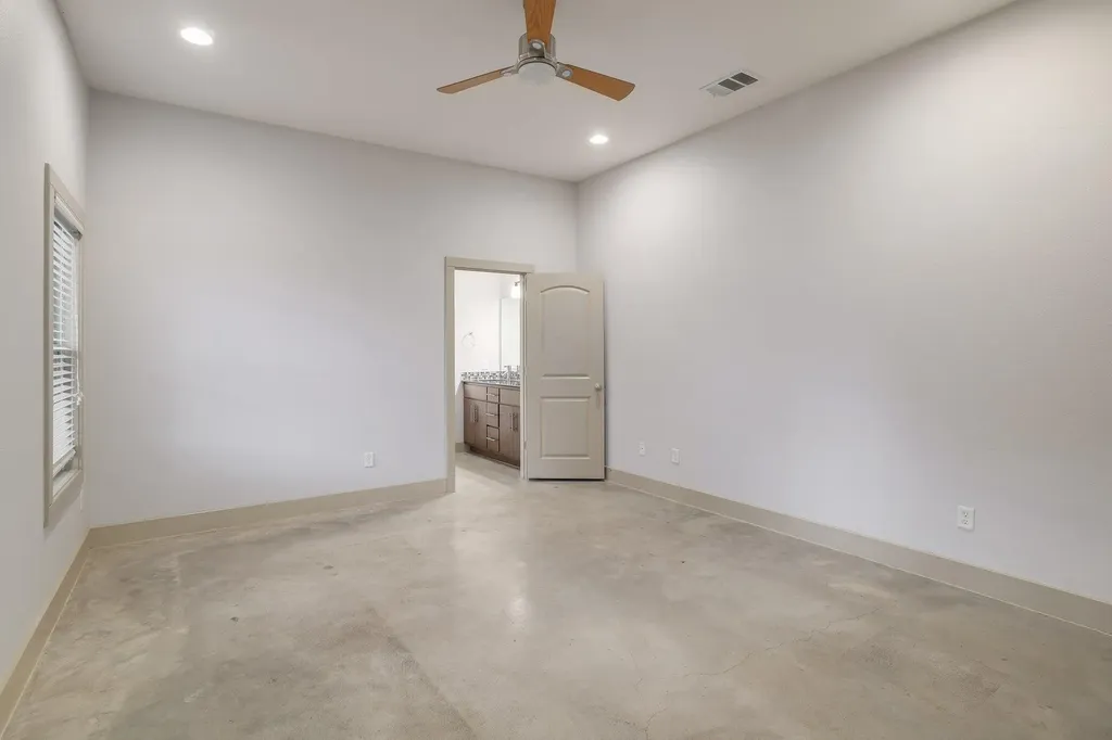 3202 Merrie Lynn Avenue Austin TX 78722