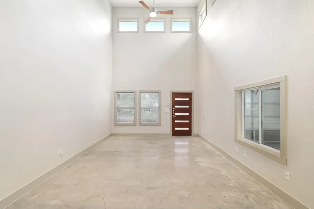 3202 Merrie Lynn Avenue Austin TX 78722