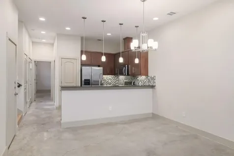 3202 Merrie Lynn Avenue Austin TX 78722