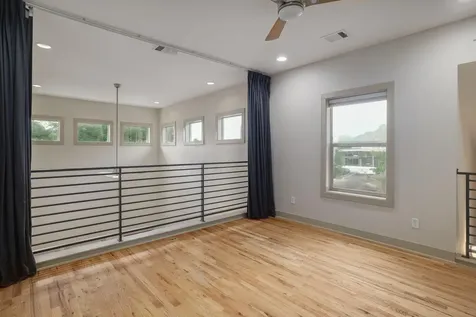 3202 Merrie Lynn Avenue Austin TX 78722