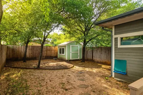 3202 Merrie Lynn Avenue Austin TX 78722