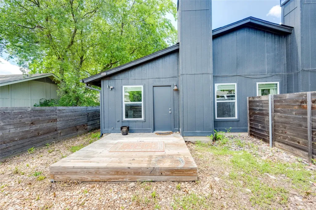 2315 Burleson Road Austin TX 78741