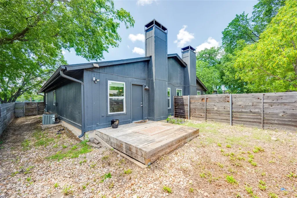 2315 Burleson Road Austin TX 78741