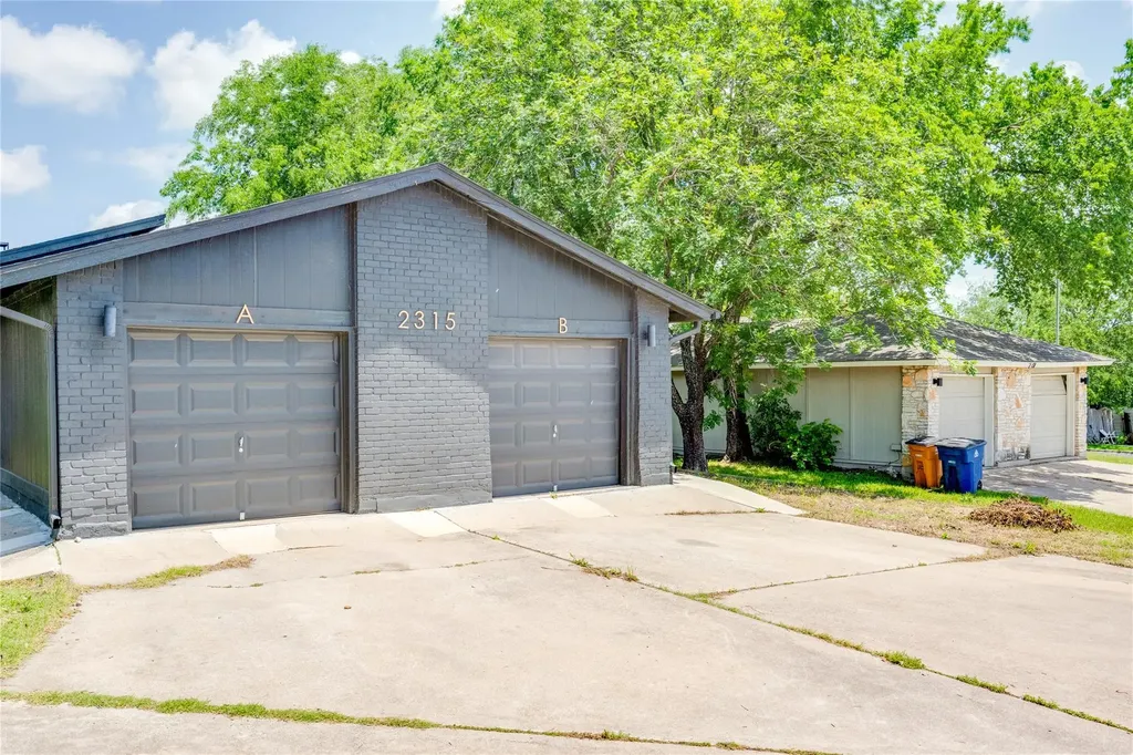 2315 Burleson Road Austin TX 78741