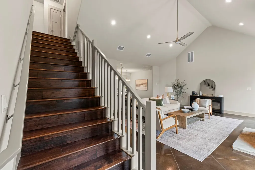 112 Twin Creek Circle Dripping Springs TX 78620