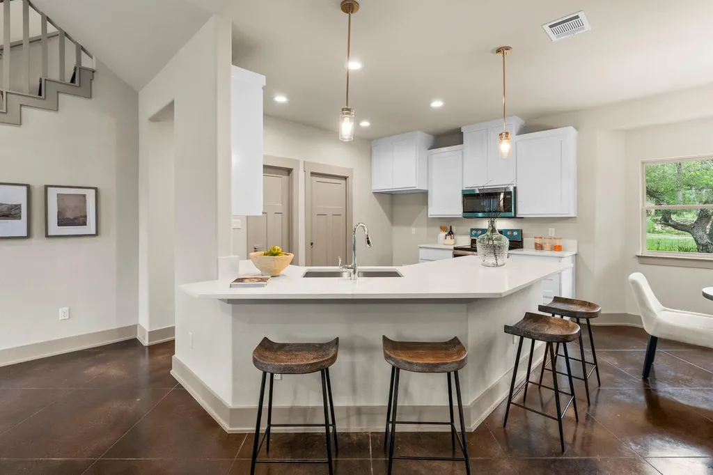 112 Twin Creek Circle Dripping Springs TX 78620