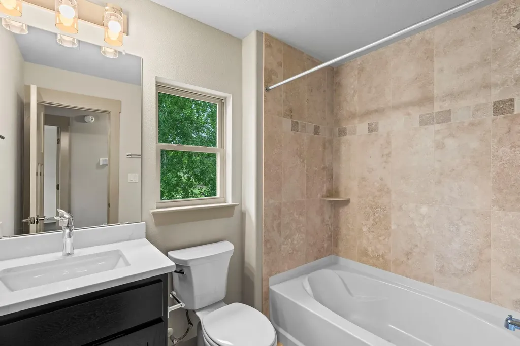 112 Twin Creek Circle Dripping Springs TX 78620