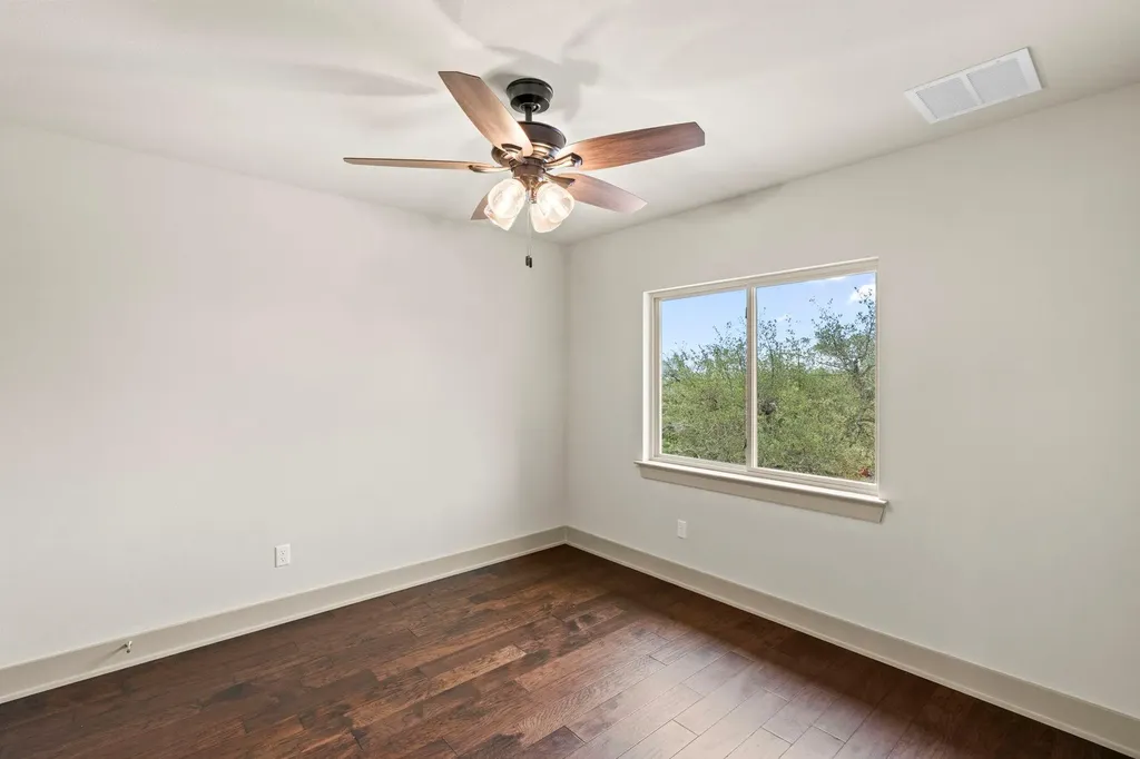 112 Twin Creek Circle Dripping Springs TX 78620
