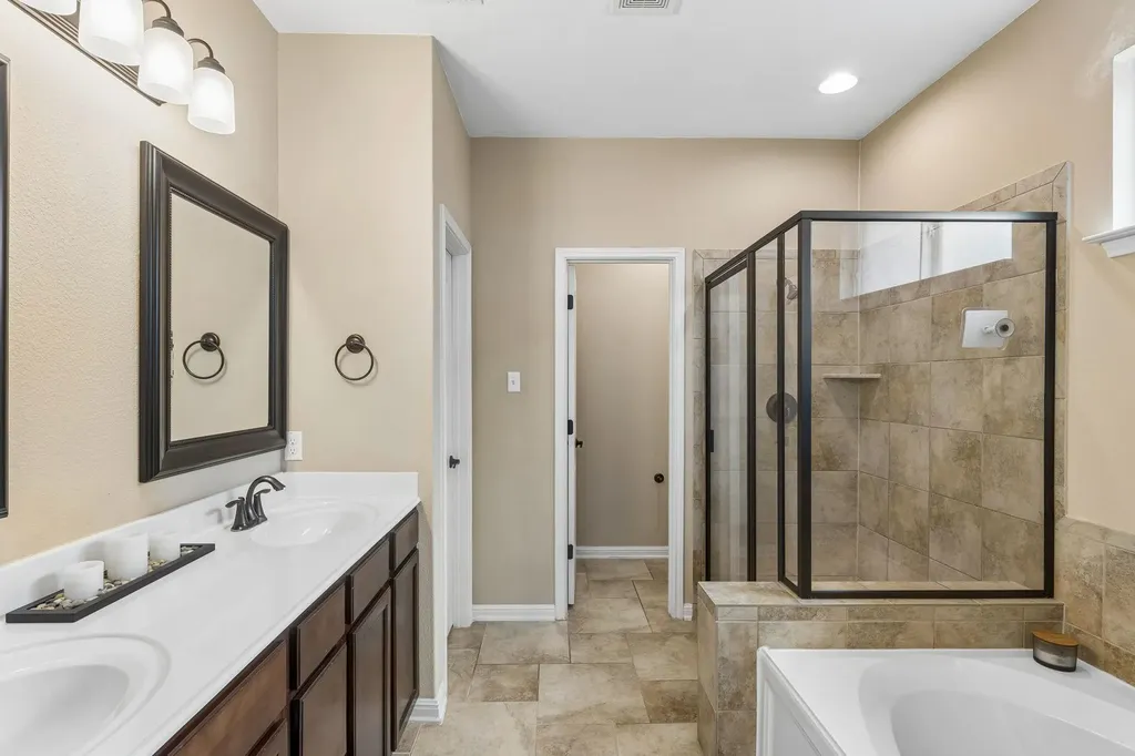250 Mystic Hollow Buda TX 78610