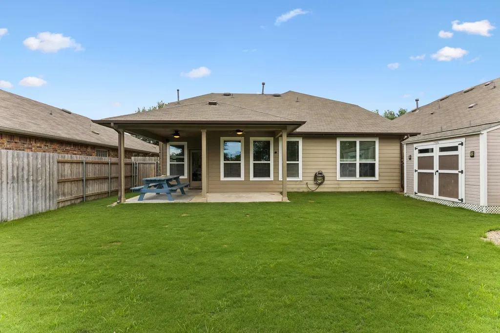 250 Mystic Hollow Buda TX 78610