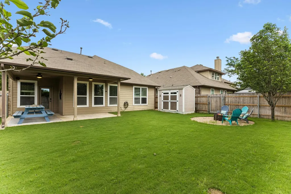 250 Mystic Hollow Buda TX 78610