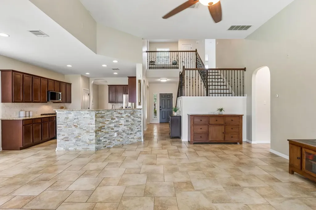 250 Mystic Hollow Buda TX 78610