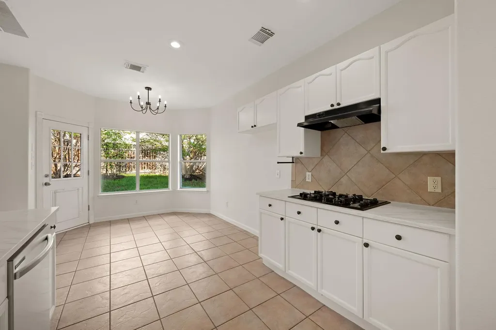 1734 Chasewood Drive Austin TX 78727