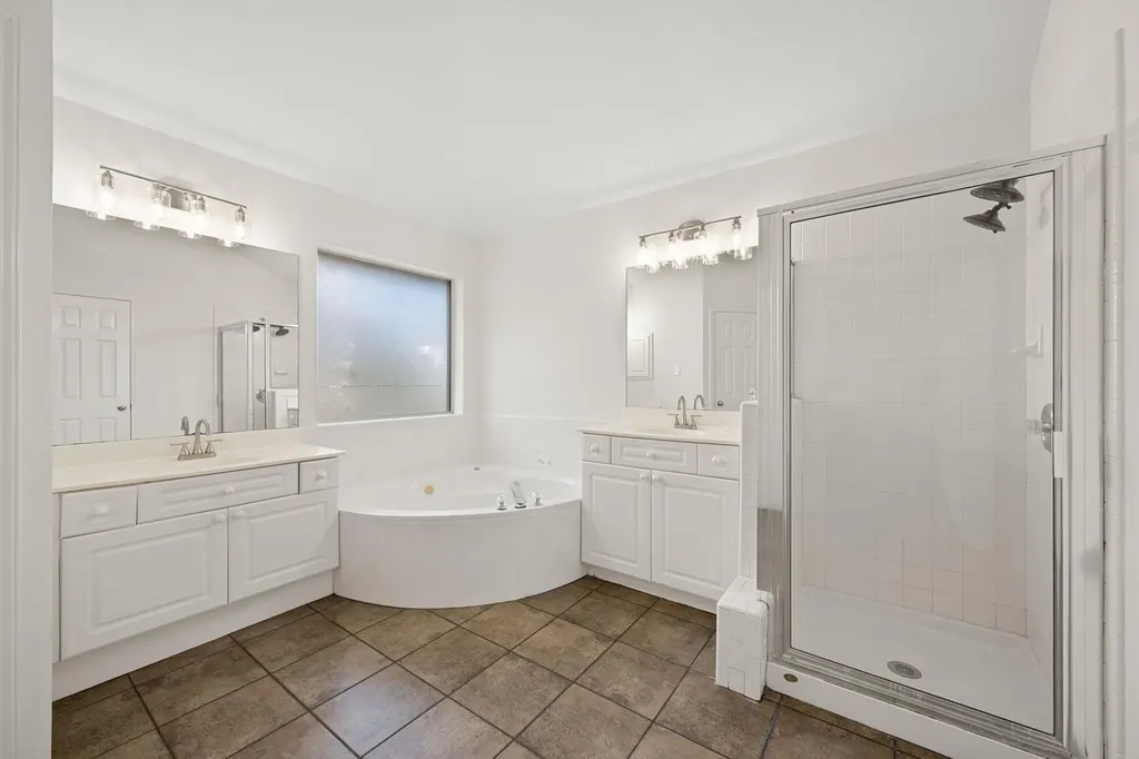 1734 Chasewood Drive Austin TX 78727